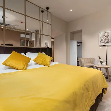 Exclusive In Casa Manzolin Διαμέρισμα