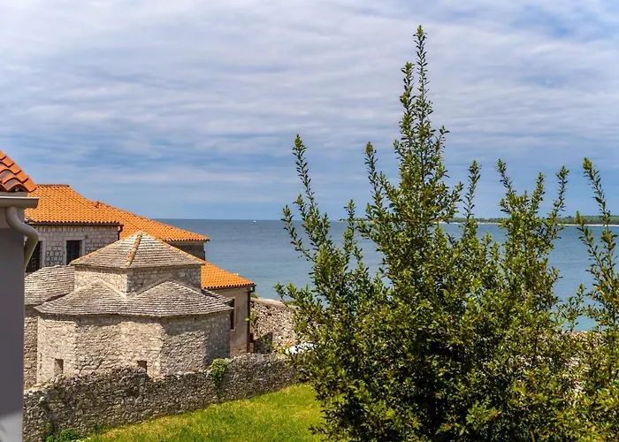 Exclusive In Casa Manzolin